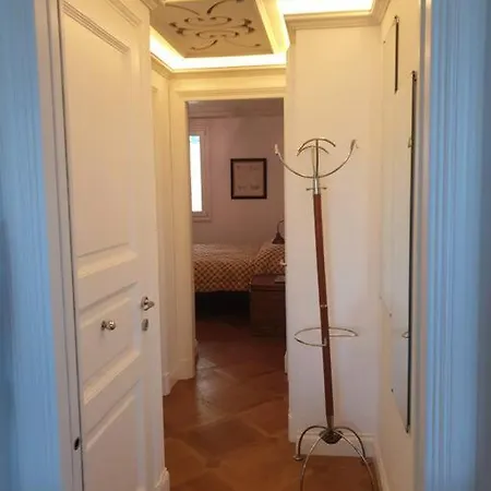 Sunset With View In Apartament